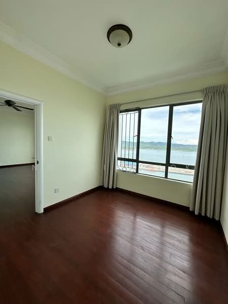 Condominium for Rent at The Peak Condominium - Ng Chiew Yok - PropertyGuru.com.my