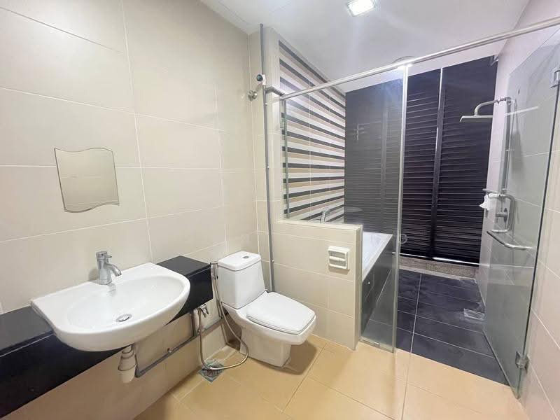 Rumah Teres 2-Tingkat untuk Dijual di Bandar Puteri Puchong (Puchong) - Aaron Chong - Bathroom - PropertyGuru.com.my