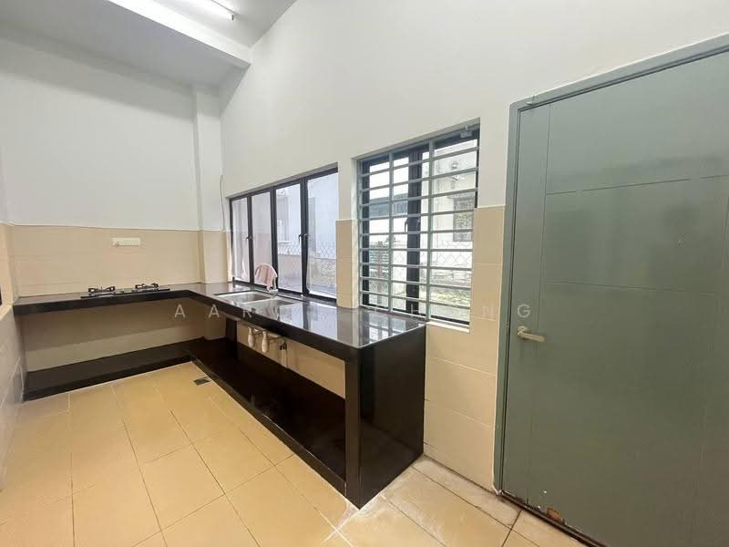 Rumah Teres 2-Tingkat untuk Dijual di Bandar Puteri Puchong (Puchong) - Aaron Chong - Kitchen - PropertyGuru.com.my