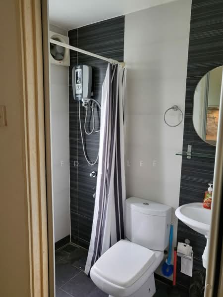 Rumah Teres 2 Tingkat untuk Disewa di Taman Bukit Anggerik (Cheras) - Eddy Lee - Bathroom - PropertyGuru.com.my