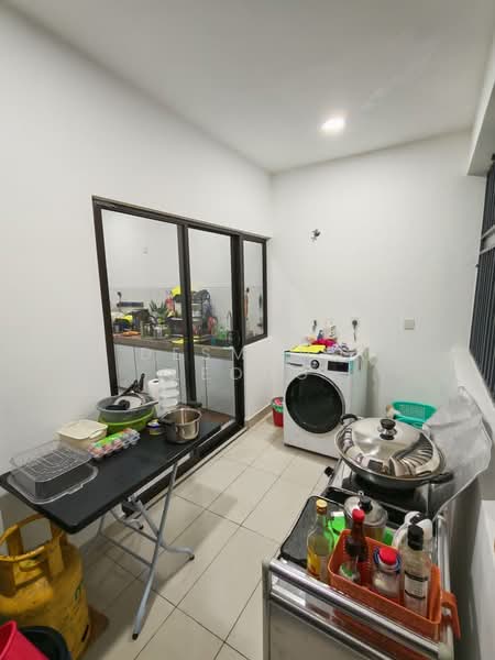 2-storey Terraced House for Sale in Bandar Bukit Raja (Klang) - Desmond Leong - Kitchen - PropertyGuru.com.my