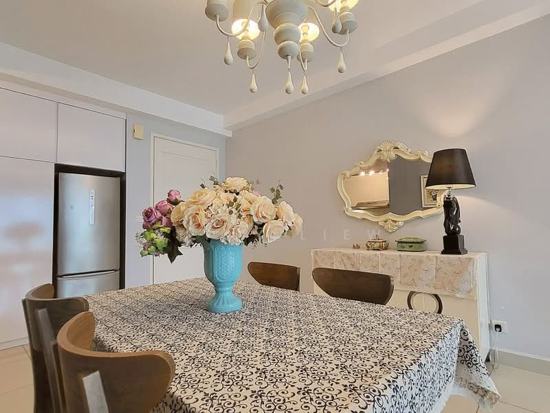 Pangsapuri untuk Dijual di Austin Suites (Permata Austin) - Annly Liew - Dining Room - PropertyGuru.com.my