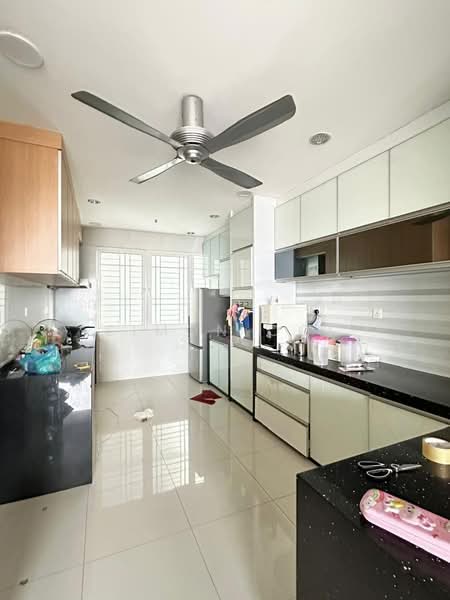 Kondominium untuk Dijual di Central Park condominium - Simon Ooi - Kitchen - PropertyGuru.com.my