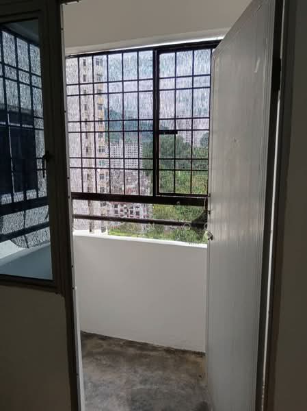 Pangsapuri untuk Dijual di Desamas Melur - Simon Ooi - Balcony - PropertyGuru.com.my