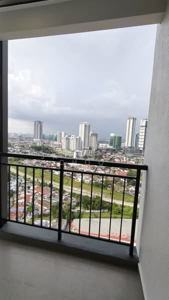 Servis Apartment untuk Disewa di TRELLIS RESIDENCES - Jameson Choo - Balcony - PropertyGuru.com.my