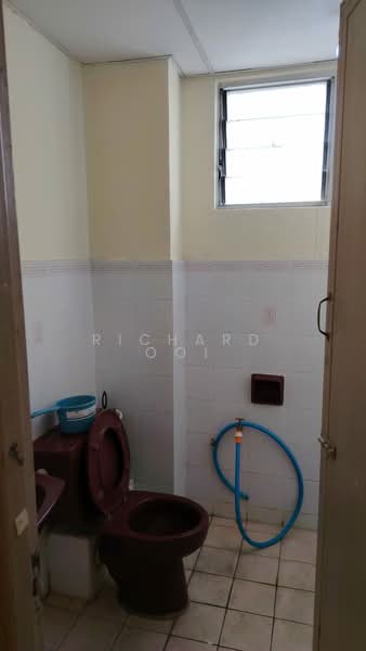 Condominium for Rent at Kelana Puteri - Richard Ooi - Bathroom - PropertyGuru.com.my