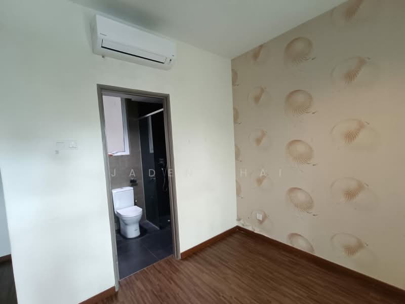 Service Residence for Sale at The Loft @ ZetaPark - Jaden Chai - Bathroom - PropertyGuru.com.my
