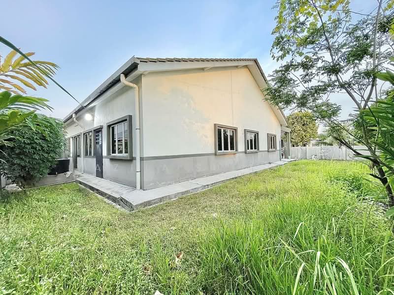 Rumah Berkembar untuk Dijual di Shah Alam (Selangor) - Yazila Sulaimi - Exterior - PropertyGuru.com.my