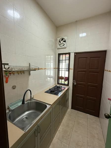 1-storey Terraced House for Rent in Taman Nusa Bestari (Iskandar Puteri (Nusajaya)) - YC Fung - Kitchen - PropertyGuru.com.my