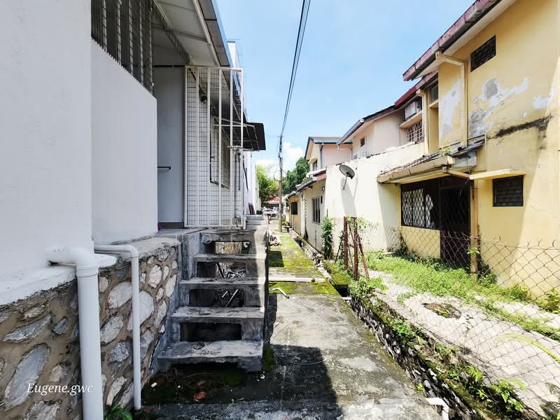 Rumah Teres 2 Tingkat untuk Dijual di Usj 11 (Subang Jaya) - Eugene Goh - Backlane - PropertyGuru.com.my