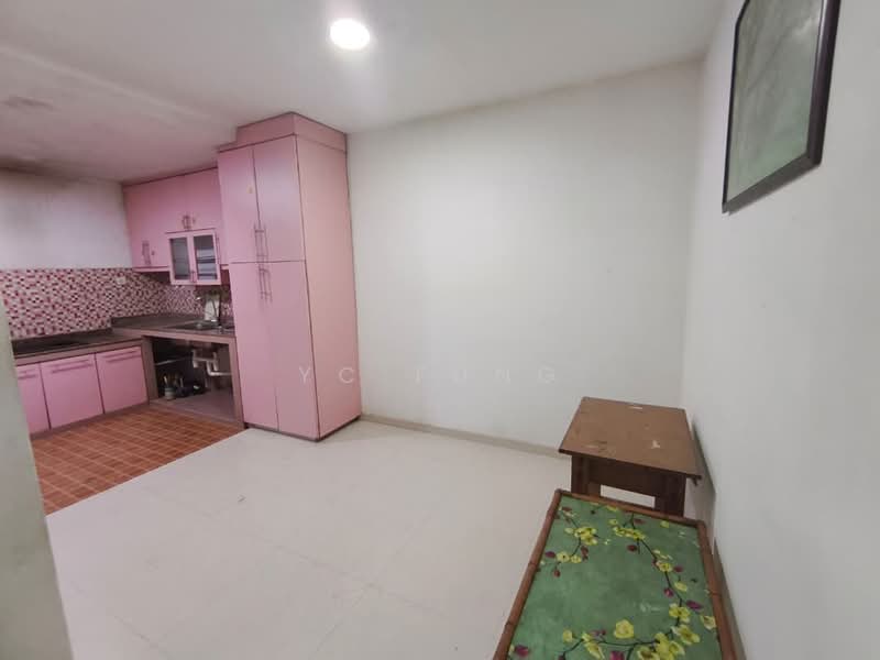 Rumah Teres 2 Tingkat untuk Dijual di Taman Ungku Tun Aminah (Skudai) - YC Fung - Kitchen - PropertyGuru.com.my