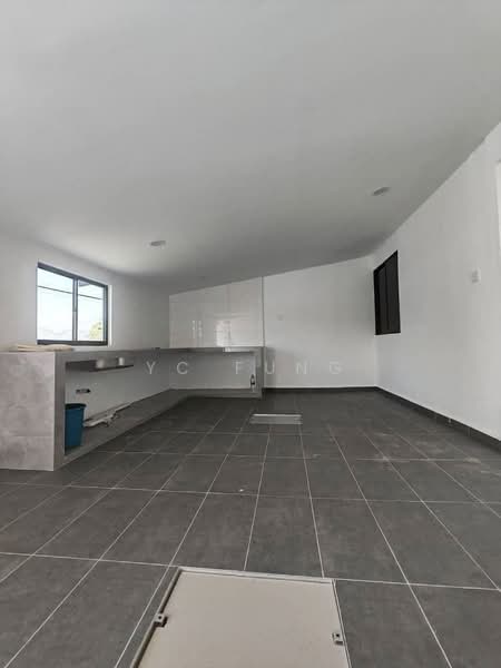 Rumah Teres 1 Tingkat untuk Dijual di Taman Johor (Tampoi) - YC Fung - Kitchen - PropertyGuru.com.my