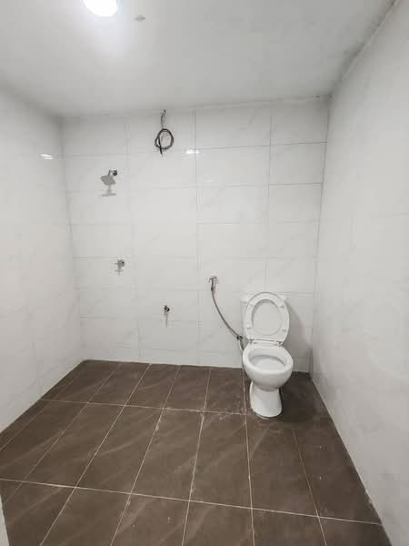 Rumah Teres 1 Tingkat untuk Dijual di Taman Johor (Tampoi) - YC Fung - Bathroom - PropertyGuru.com.my