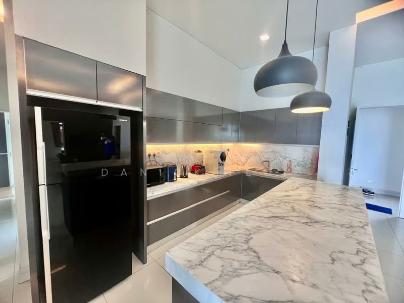 Kondominium untuk Dijual di 10 Island Resort - Danick Teoh - PropertyGuru.com.my