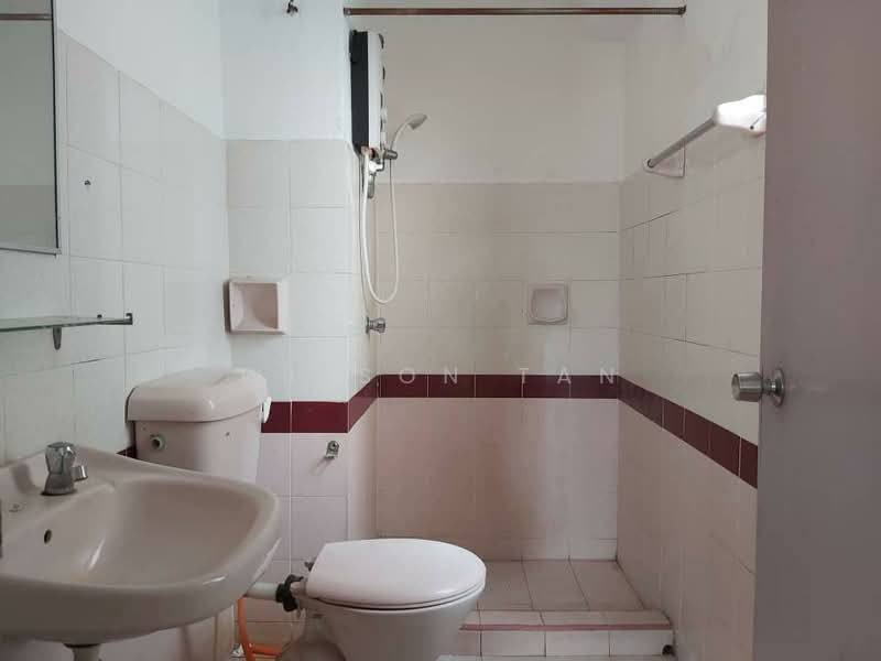 Kondominium untuk Dijual di Danau Impian - Wilson Tan - Bathroom - PropertyGuru.com.my