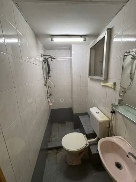 Kondominium untuk Dijual di Danau Idaman - Wilson Tan - Bathroom - PropertyGuru.com.my