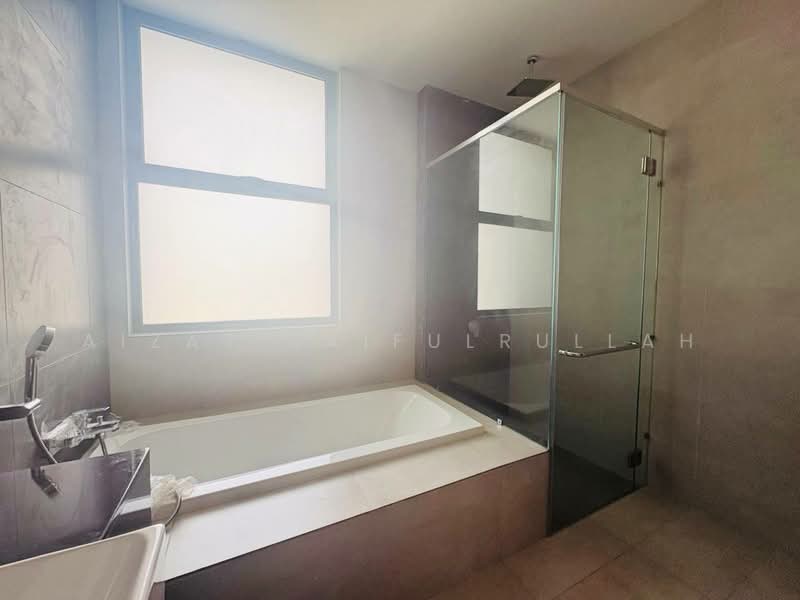 Rumah Teres 2 Tingkat untuk Dijual di Cyberjaya (Selangor) - Aizat Saifulrullah - Bathroom - PropertyGuru.com.my
