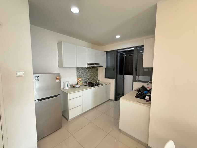 Servis Apartment untuk Disewa di United Point (Residensi Berpadu) - Kin L - Kitchen - PropertyGuru.com.my