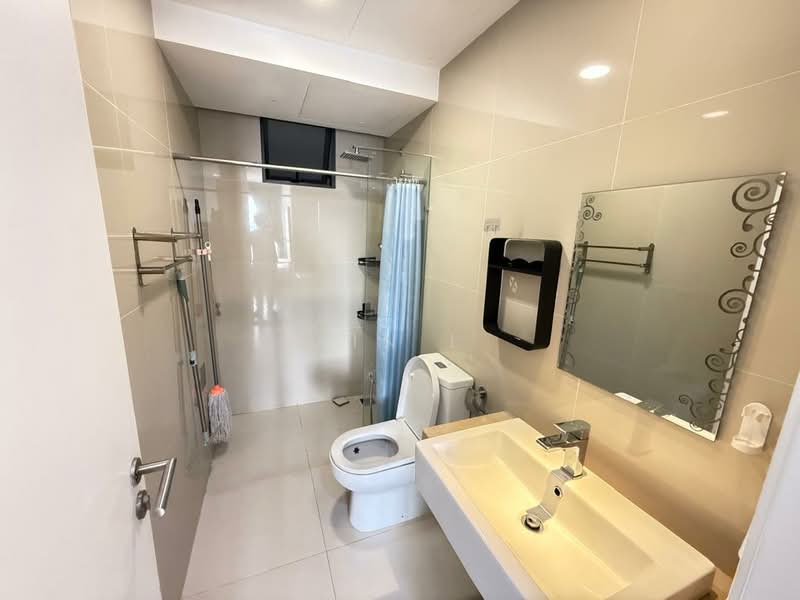 Servis Apartment untuk Disewa di United Point (Residensi Berpadu) - Kin L - Bathroom - PropertyGuru.com.my