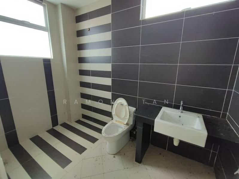 Bungalow for Sale in Alor Gajah (Melaka) - Ramona Tan - Bathroom - PropertyGuru.com.my