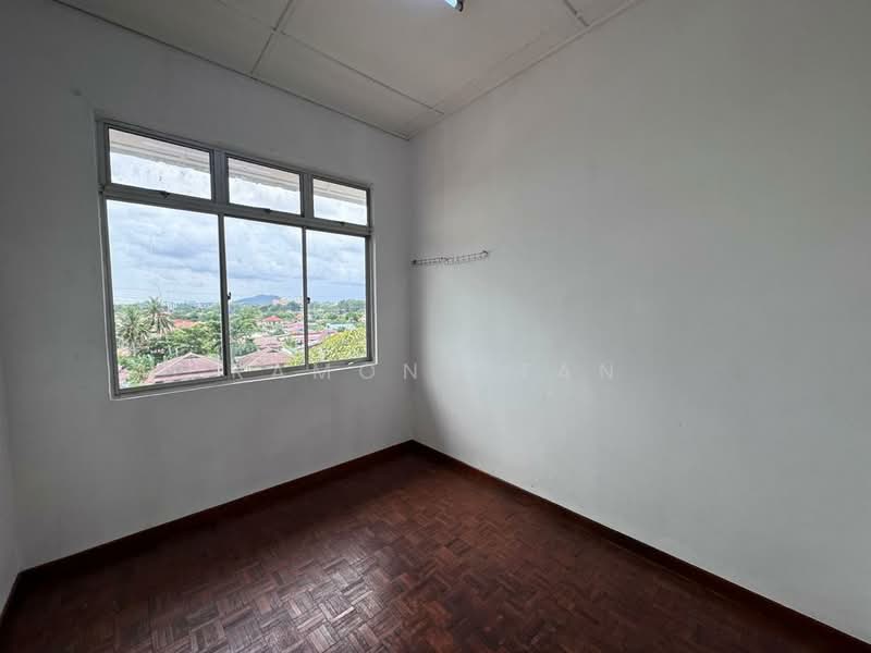 Pangsapuri untuk Dijual di Pangsapuri Mata Kuching - Ramona Tan - View - PropertyGuru.com.my