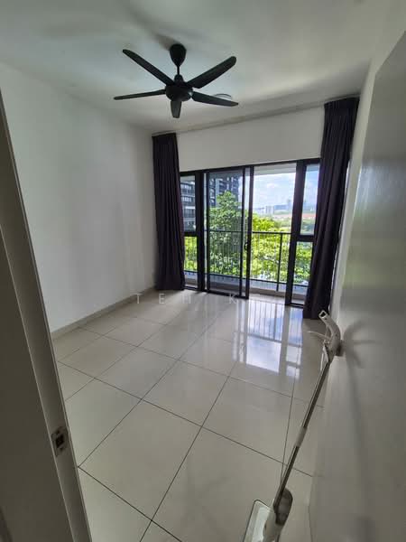 Servis Apartment untuk Disewa di Setia City Residences - Teh KS - Balcony - PropertyGuru.com.my