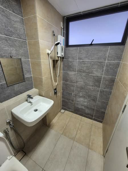 Servis Apartment untuk Disewa di Setia City Residences - Teh KS - Bathroom - PropertyGuru.com.my