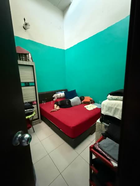 Rumah Teres 1 Tingkat untuk Dijual di Bandar Putra (Kulai) - Daniel Yong - Bedroom - PropertyGuru.com.my