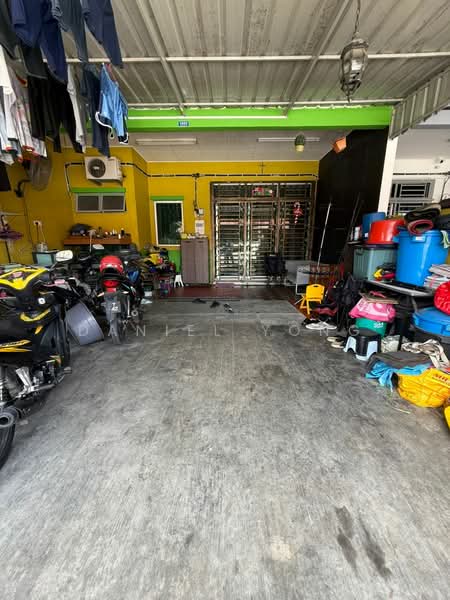 Rumah Teres 1 Tingkat untuk Dijual di Bandar Putra (Kulai) - Daniel Yong - Exterior - PropertyGuru.com.my