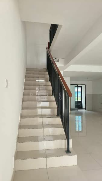 Rumah Teres 2 Tingkat untuk Dijual di Taman Damansara Aliff (Tampoi) - Daniel Yong - Interior - PropertyGuru.com.my