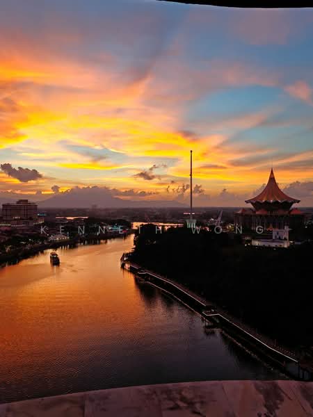 Kondominium untuk Dijual di Riverbank Suites - Kenneth Wong - View - PropertyGuru.com.my