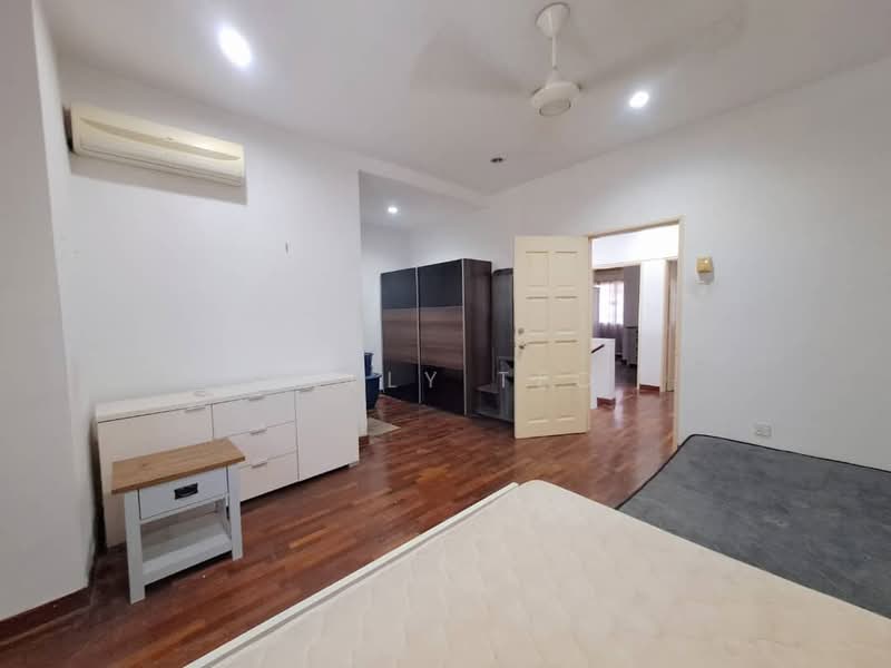 Rumah Teres untuk Dijual di Bandar Botanic (Klang) - Kelly Teo - Bedroom - PropertyGuru.com.my