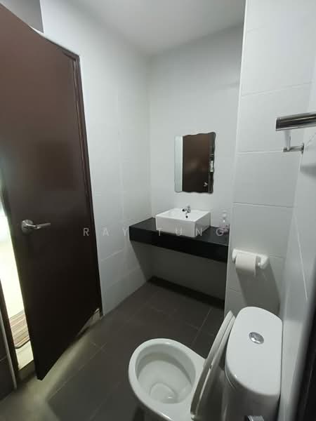 Service Residence for Rent at KSL Residence @ Daya - Ray Tung - Bathroom - PropertyGuru.com.my