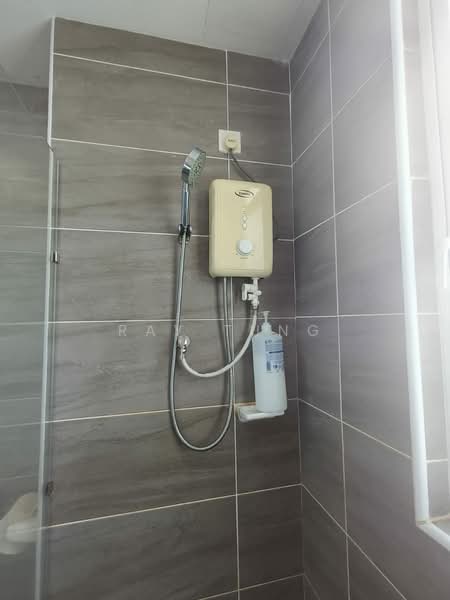 Service Residence for Rent at KSL Residence @ Daya - Ray Tung - Bathroom - PropertyGuru.com.my