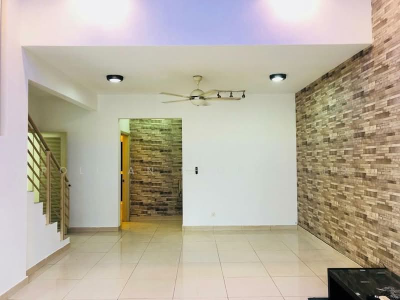 2-storey Terraced House for Sale in Taman Putra Prima (Puchong) - Polilan Properties - Living Room - PropertyGuru.com.my