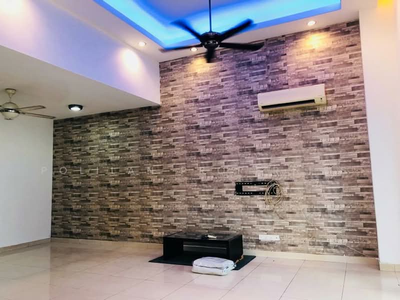 2-storey Terraced House for Sale in Taman Putra Prima (Puchong) - Polilan Properties - Living Room - PropertyGuru.com.my