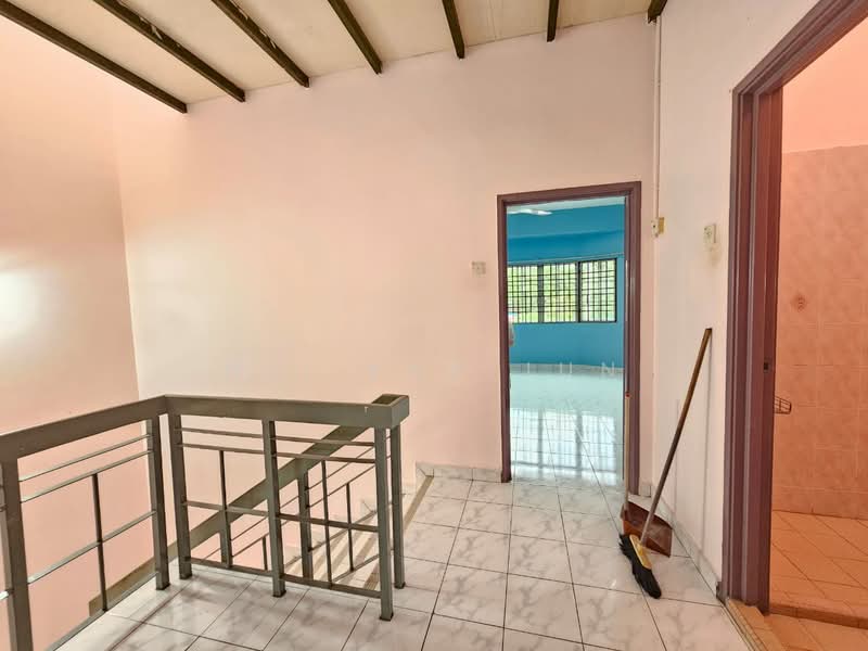 Rumah Teres untuk Dijual di Taman Bukit Mewah (Kajang) - Hei Kar Jun - Interior - PropertyGuru.com.my