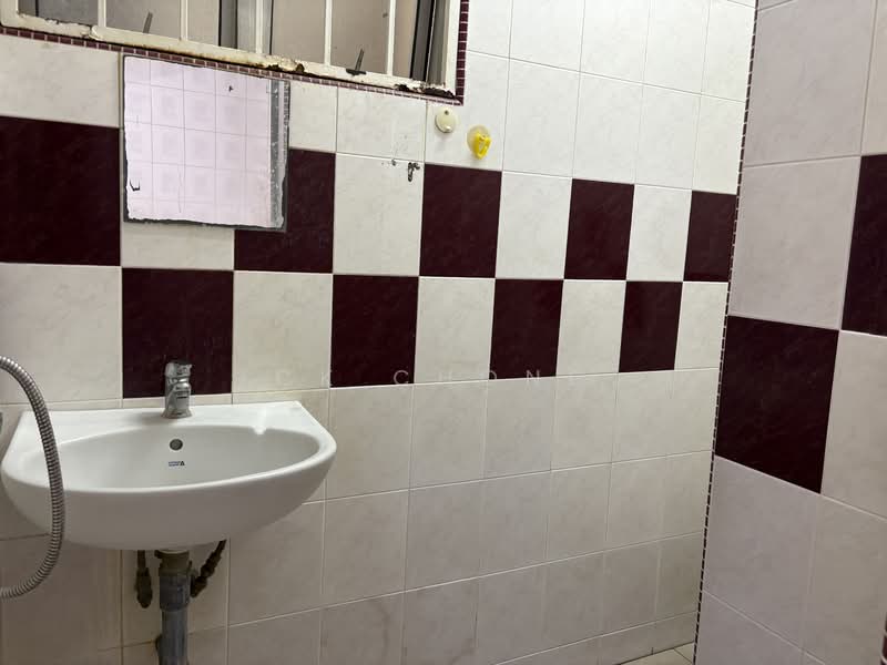Rumah Teres 2 Tingkat untuk Dijual di Taman Midah (Cheras) - CK Chong - Bathroom - PropertyGuru.com.my