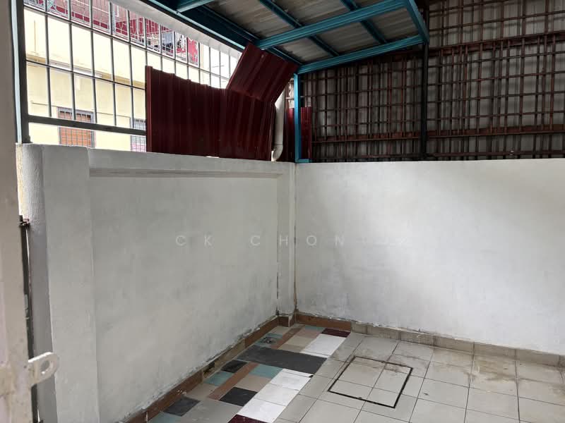 Rumah Teres 2 Tingkat untuk Dijual di Taman Midah (Cheras) - CK Chong - Balcony - PropertyGuru.com.my