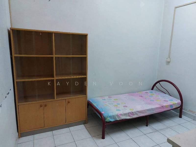 1-storey Terraced House for Sale in Taman Pelangi Indah (Ulu Tiram) - Kayden Voon - Bedroom - PropertyGuru.com.my