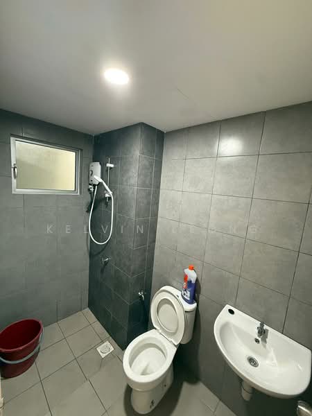 Condominium for Rent at Residensi Sateria - Kelvin Leong - Bathroom - PropertyGuru.com.my