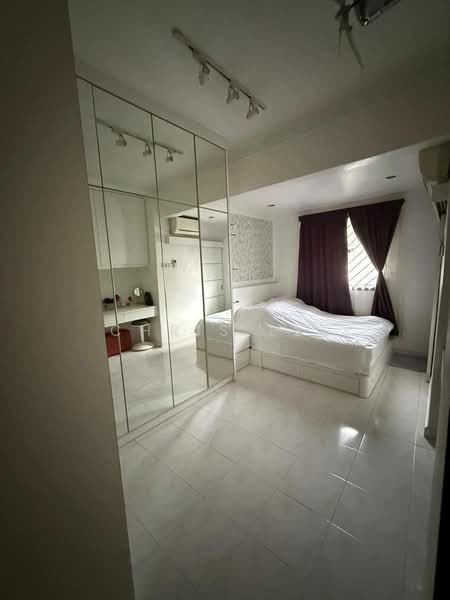 Rumah Teres 2 Tingkat untuk Dijual di Taman Universiti (Skudai) - Chris Lee - Bedroom - PropertyGuru.com.my