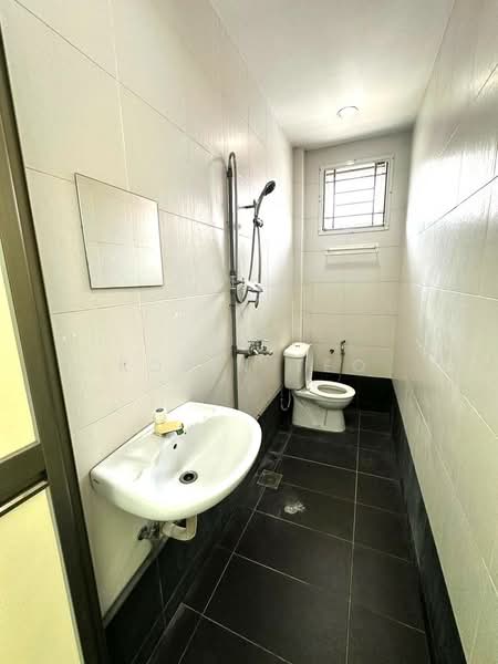 2-storey Terraced House for Sale in Taman Tasek (Johor Bahru) - Robin Teo - Bathroom - PropertyGuru.com.my