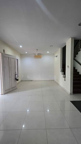 Rumah Berkembar untuk Dijual di Taman Amira (Iskandar Puteri (Nusajaya)) - Steve Tey - Living Room - PropertyGuru.com.my