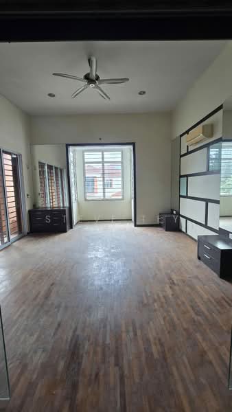 Rumah Berkembar untuk Dijual di Taman Amira (Iskandar Puteri (Nusajaya)) - Steve Tey - Living Room - PropertyGuru.com.my