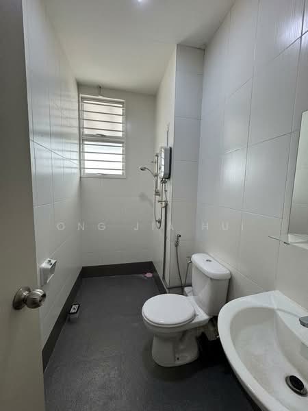 Rumah Teres 2 Tingkat untuk Dijual di Seremban 2 (Negeri Sembilan) - Ong Jia Hui - Bathroom - PropertyGuru.com.my