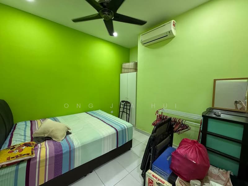 Rumah Teres 2 Tingkat untuk Dijual di Seremban 2 (Negeri Sembilan) - Ong Jia Hui - Bedroom - PropertyGuru.com.my