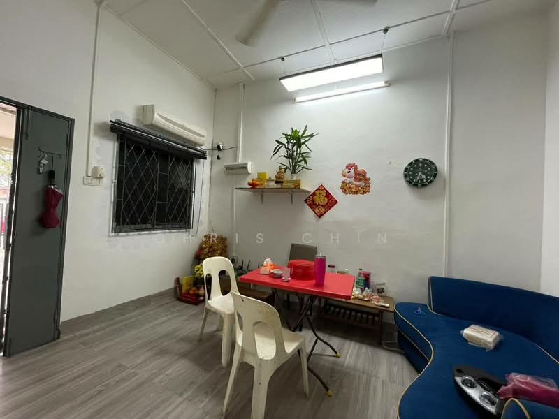 Rumah Teres untuk Dijual di Taman Sentosa (Johor Bahru) - Chris Chin - Living Room - PropertyGuru.com.my