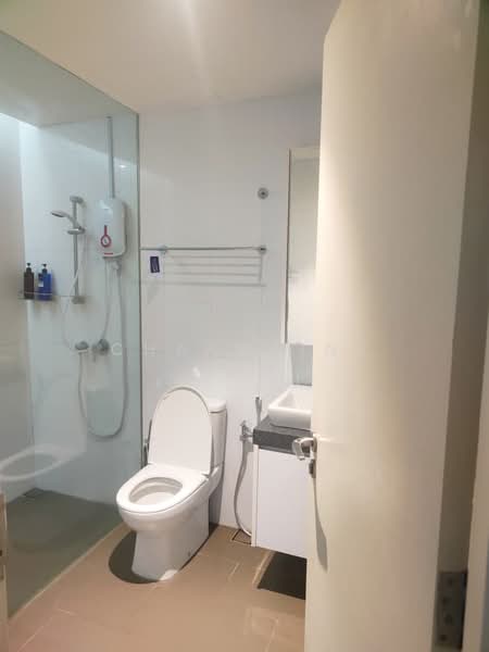 Service Residence for Sale at Establishment Bangsar (Menara Teguh Bangsar) - Charmaine Tan - Bathroom - PropertyGuru.com.my