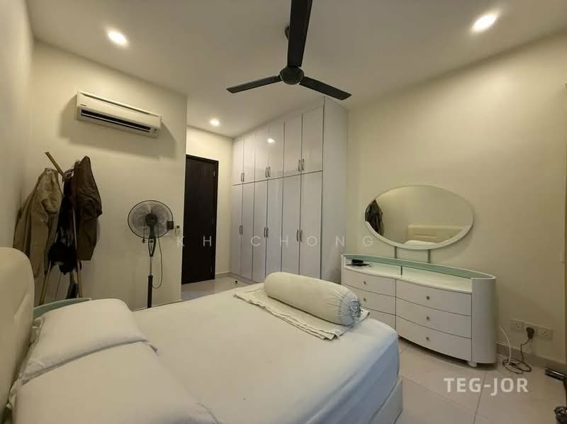 Rumah Teres untuk Dijual di Duta Villa (Setia Alam) - KH Chong - Bedroom - PropertyGuru.com.my